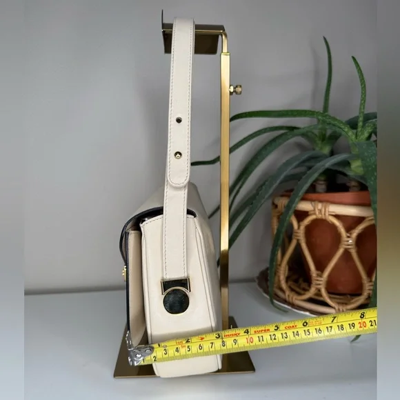 VTG 70s Bally International Cream Leather Shoulder Bag Italy Made Gold Hardware - Picture 13 of 14